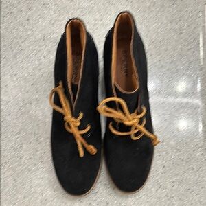 Sperry Ankle Boots Black and Tan Suede Casual